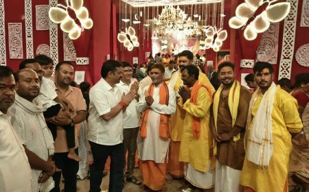 बीजापुर विधायक विक्रम मंडावी ने नवरात्रि के पावन अवसर पर विभिन्न दुर्गा पंडालों में की पूजा-अर्चना, क्षेत्र की सुख-समृद्धि की कामना की
